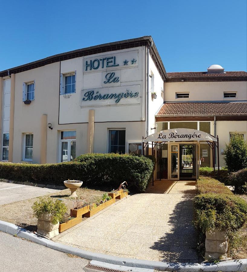 Hotel La Berangere Перуж Экстерьер фото