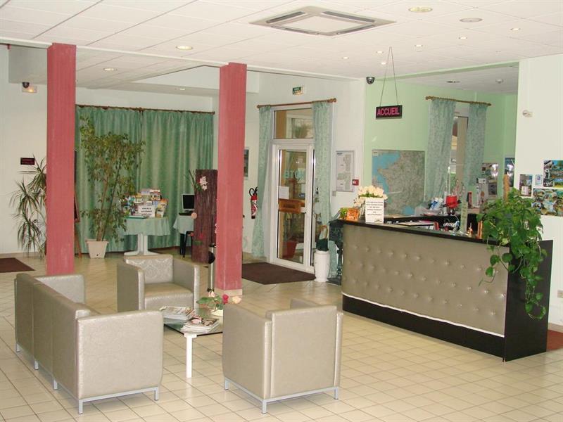 Hotel La Berangere Перуж Экстерьер фото